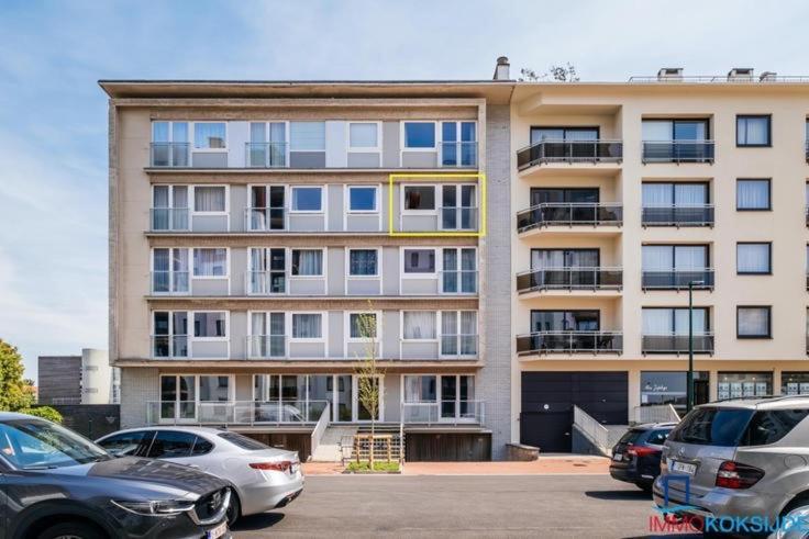Appartement place Léopold 1er à la panne à 100m de la plage Esterno foto