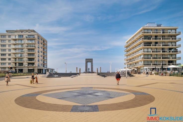 Appartement place Léopold 1er à la panne à 100m de la plage Esterno foto