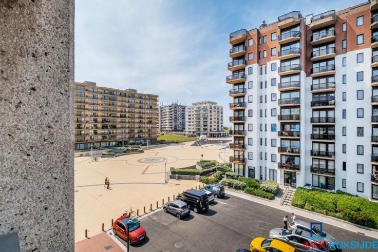 Appartement place Léopold 1er à la panne à 100m de la plage Esterno foto