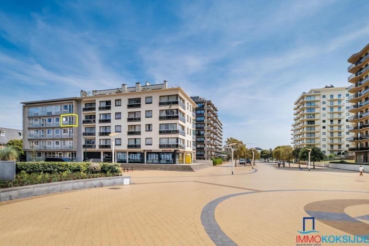 Appartement place Léopold 1er à la panne à 100m de la plage Esterno foto