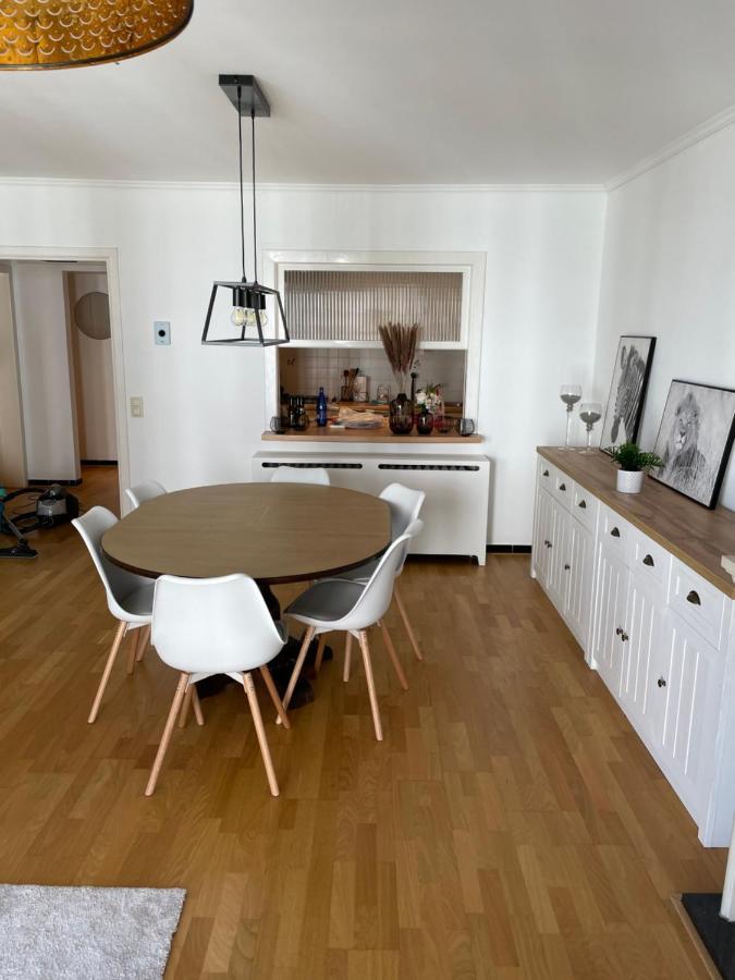 Appartement place Léopold 1er à la panne à 100m de la plage Esterno foto